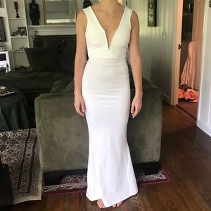 MISSGUIDED white fitted formal dress